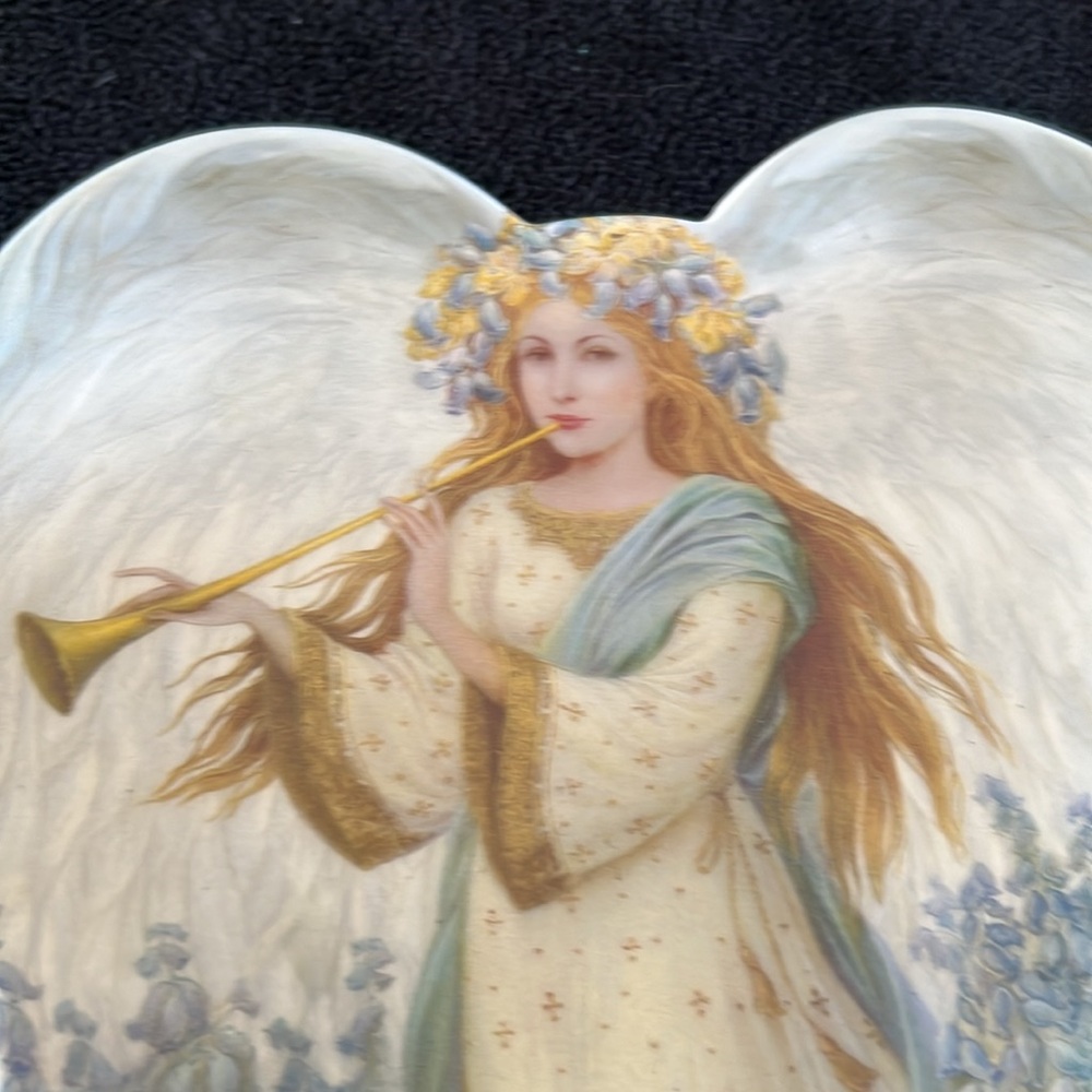 NWOT Set of 9 symphony of Angels Wall Hanging Plates. - Picture 11 of 12
